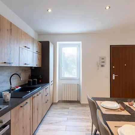 Apartment Casa Limone - With Private Courtyard Sanremo