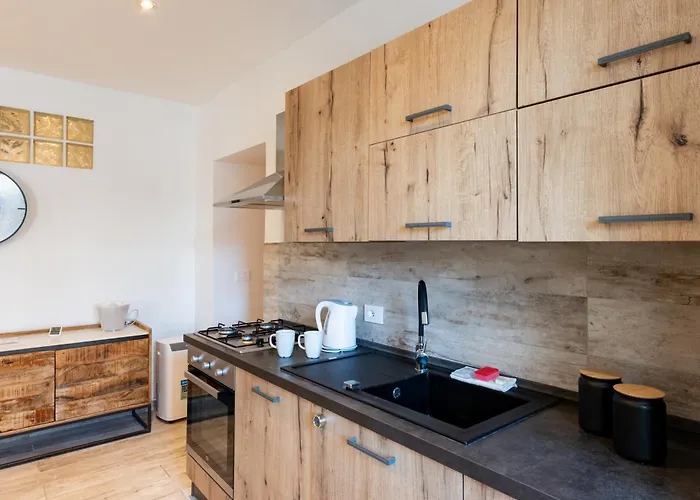 Casa Limone - With Private Courtyard Apartment Sanremo